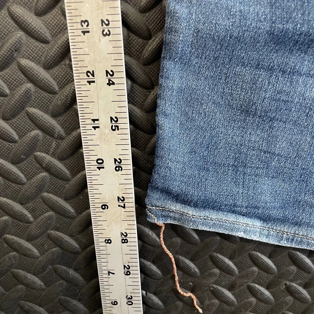Wright's Blue Light Washed Standard Denim‎ Jeans Casual Wear Men's Size 31